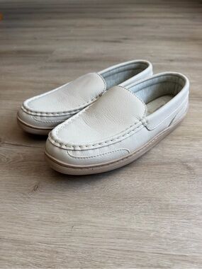 My pillow Moccasin Slippers Leather Upper SZ 9